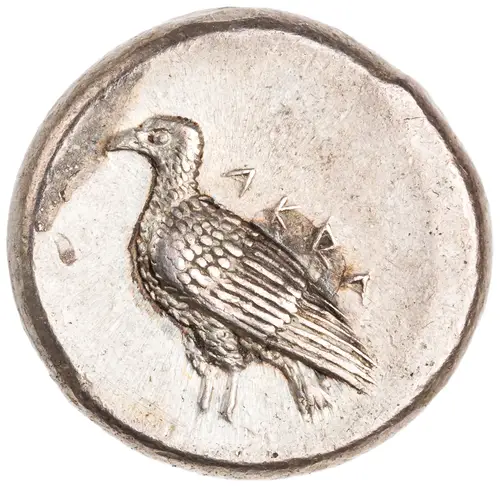Akragas Didrachm (Sicily) — Eagle and Crab type の表面（American Numismatic Society (1997.9.110)）